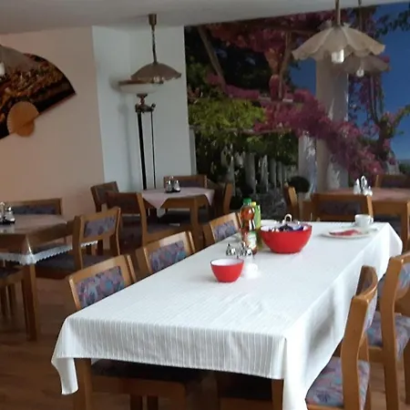 Hotel Bauer