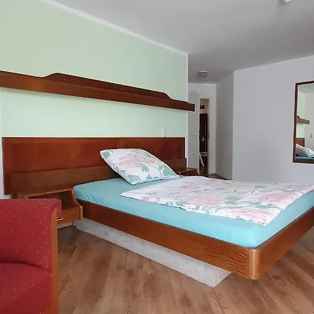 Hotel Bauer